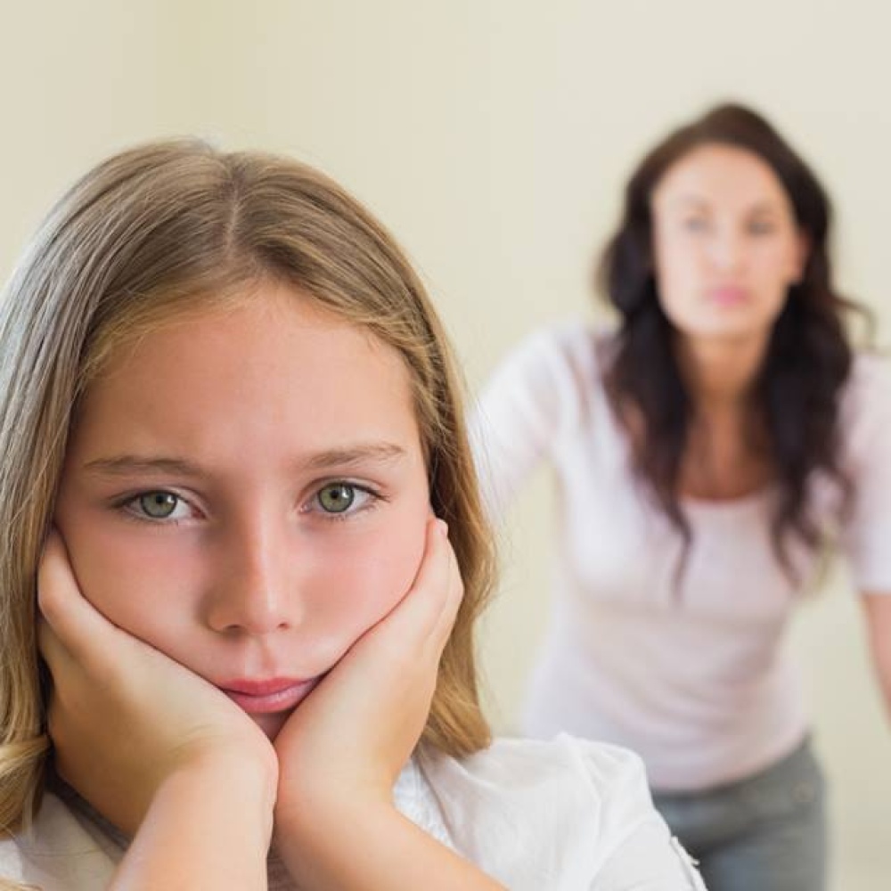 الإغتراب الأسري يقتل نفسية الأبناء