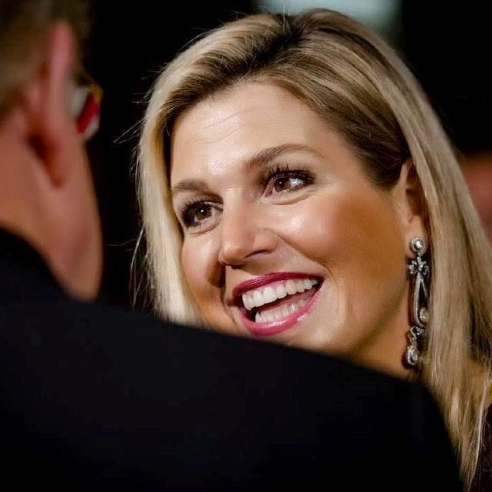 رغم أنها أصبحت ملكة هولندا إلا أن الملكة ماكسيما حافظت على الساطة في التعامل مع شعبها