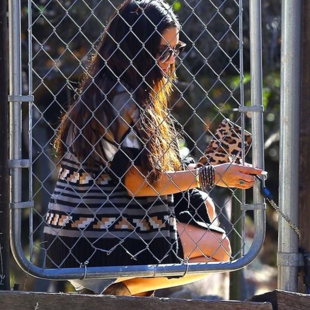 ما السر وراء حزن Vanessa Hudgens؟