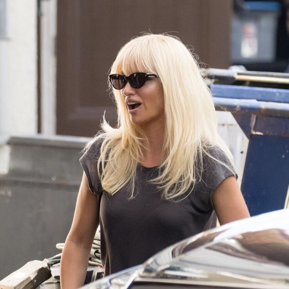 بينيلوبي كروز كما لم نعهدها من قبل بالشعر الأشقر !