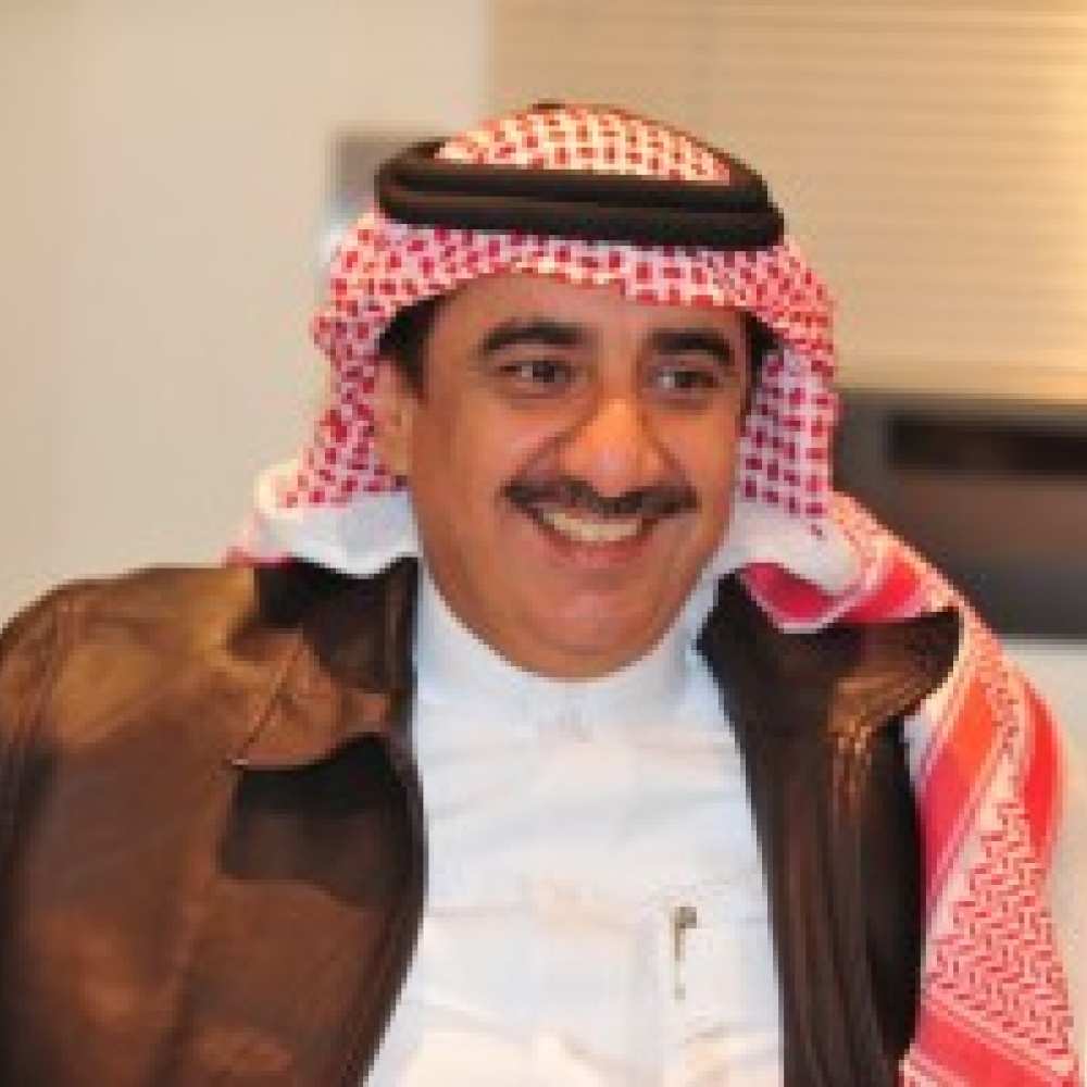 حسن عسيرى ينال وسام سفير السلام   