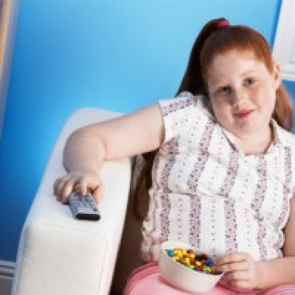 المنازل المضطربة  سبب سمنة البنات