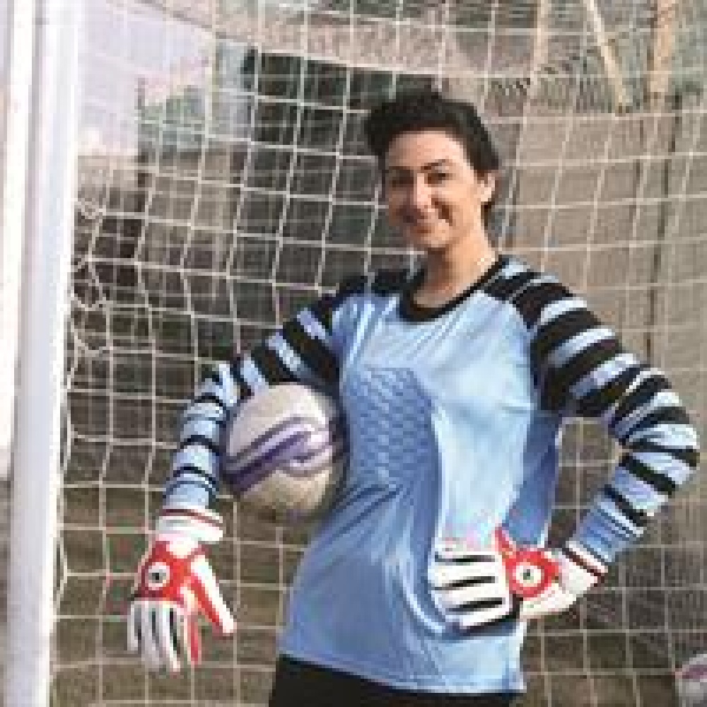 هيفاء حسين من التمثيل لكرة القدم 