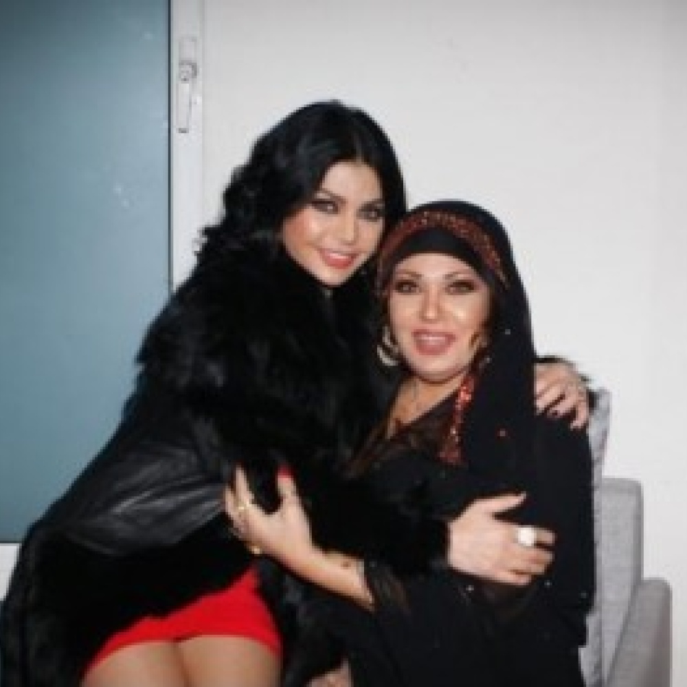 ما سر خلافات فيفي وهيفاء؟