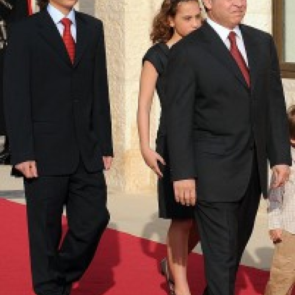 ولي عهد الأردن ينهي دراسته الثانوية