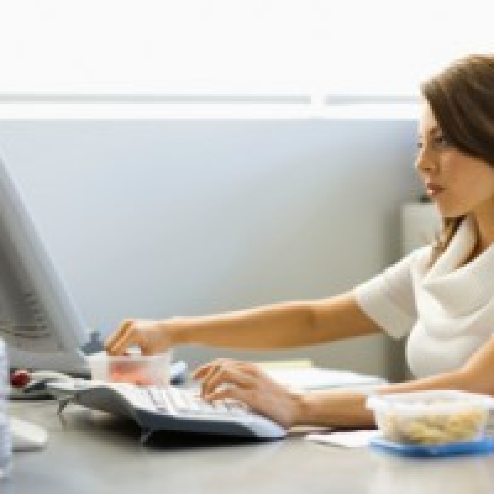 احذري تناول الغداء في العمل 