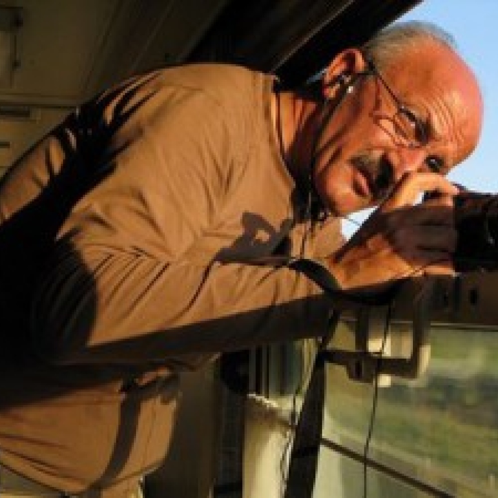 افتتاح معرض مصور لرضا ديغاتي 