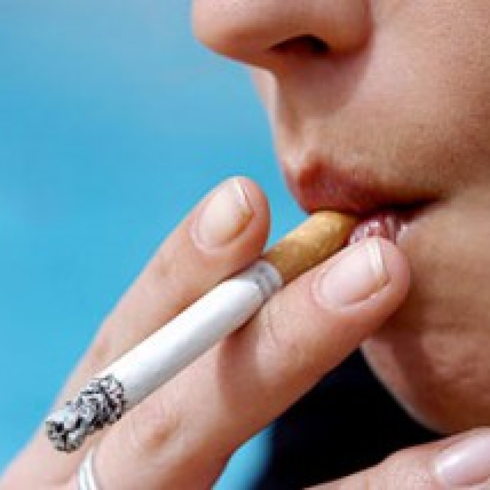التدخين يقلل إمكانية الحمل والإخصاب