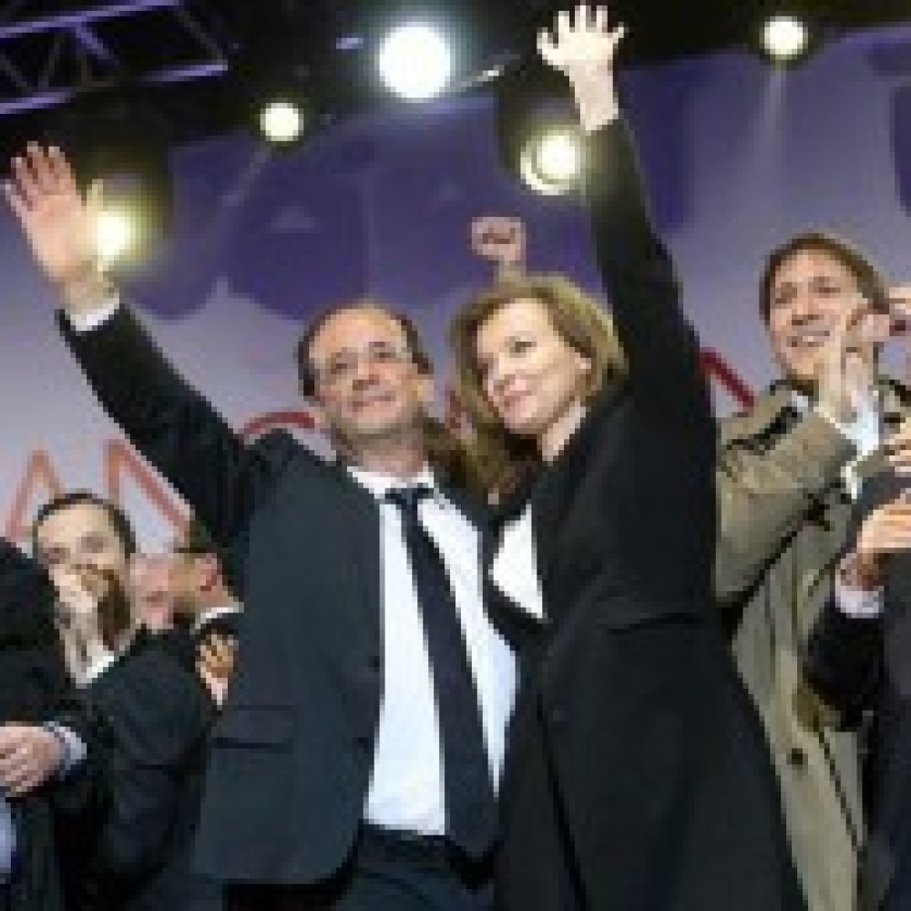 صديقة فرنسا الأولى تواصل عملها في الصحافة