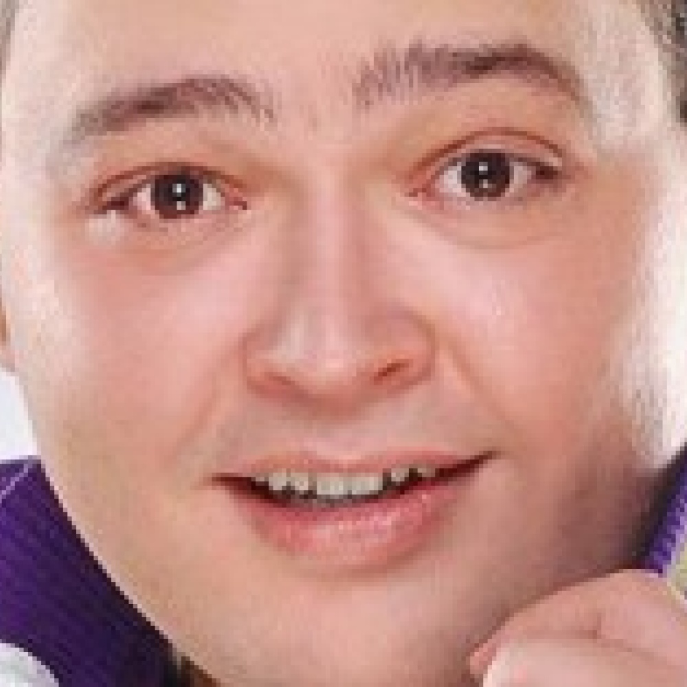 أحمد رزق مخبر بوليس  