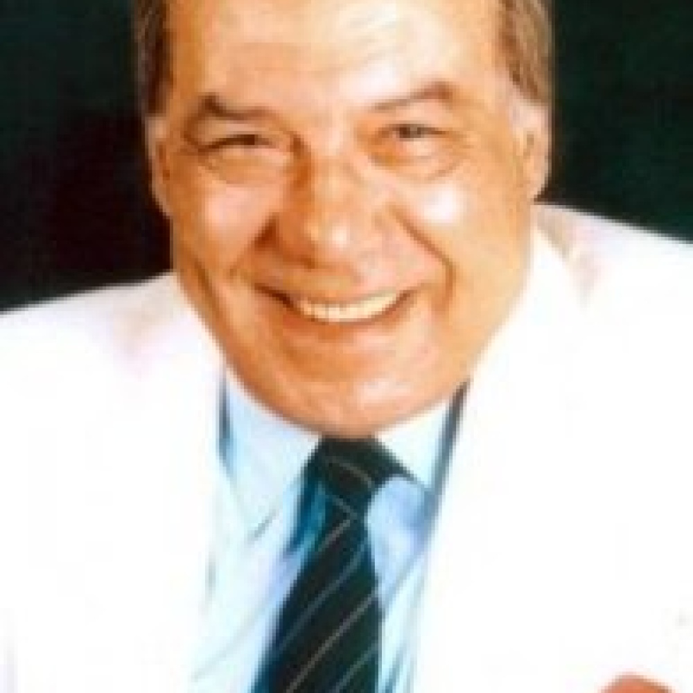 ولد في مثل هذا اليوم