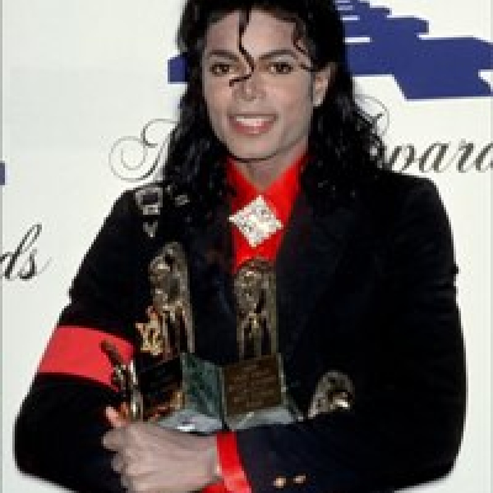 ولد اليوم من المشاهير وحظك مع الأبراج  