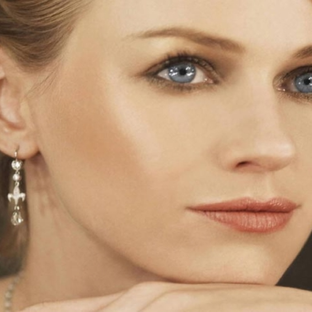  Naomi Watts