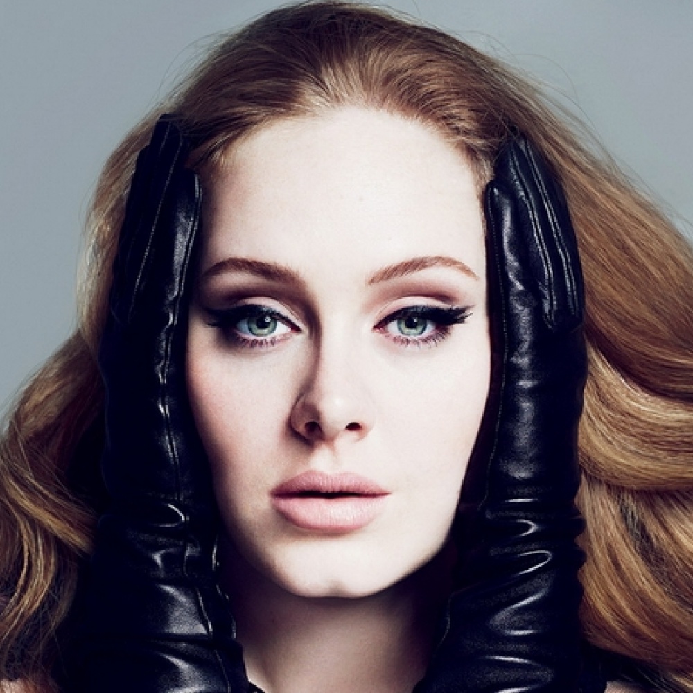 Adele