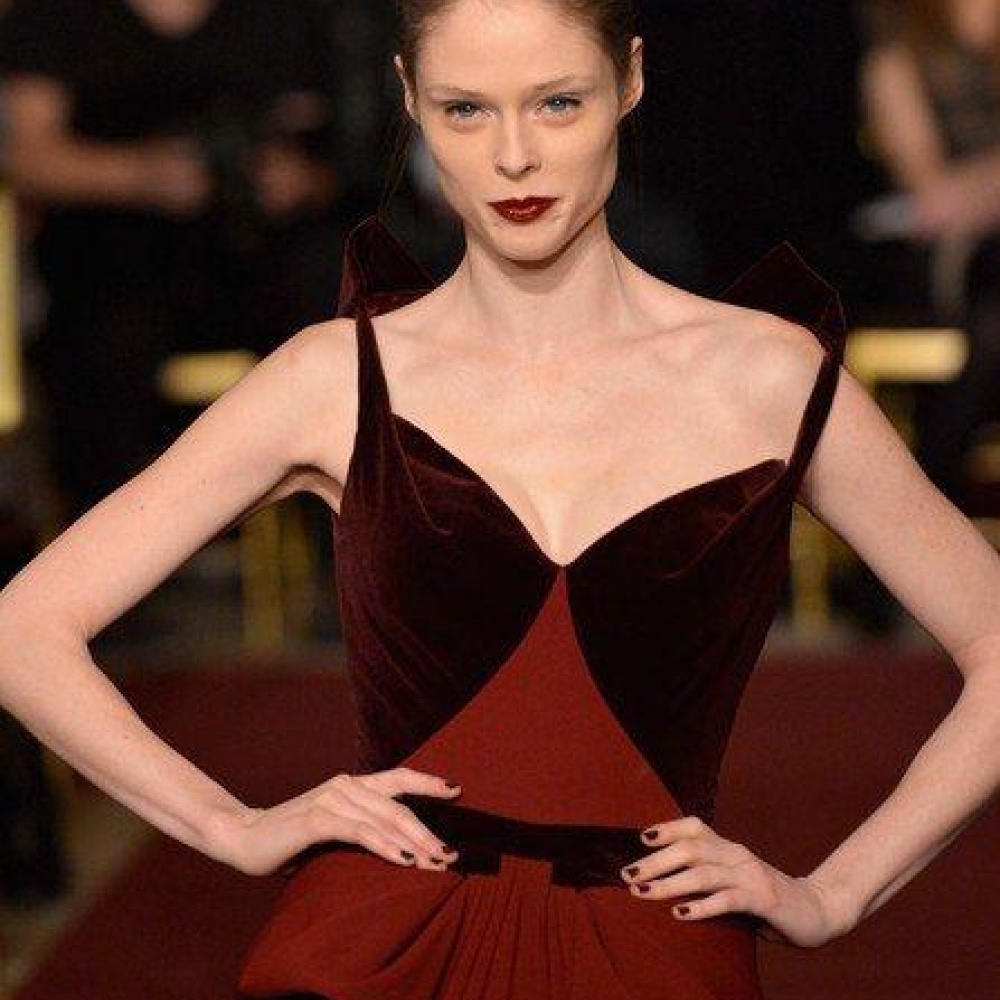 عارضة الأزياء كوكو راشا خلال أسبوع نيويورك للموضة