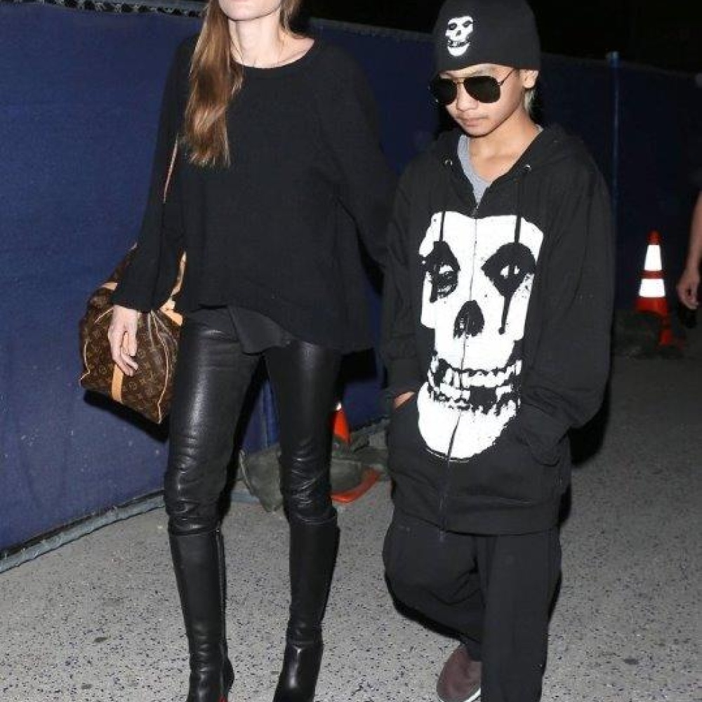 انجلينا جولي مع ابنها في لوس أنجلوس