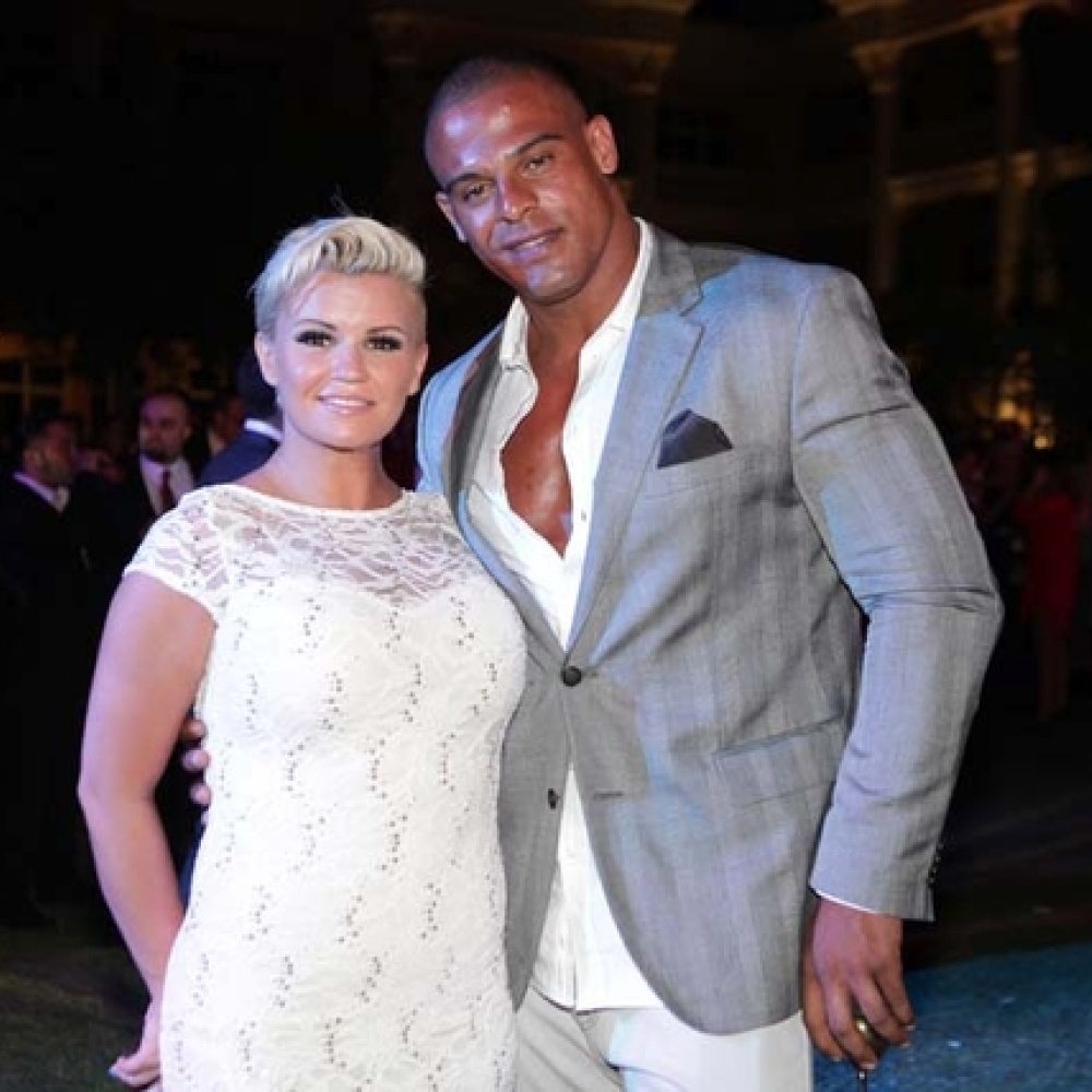 خطوبة كيري كاتونا إلى جورج كاي