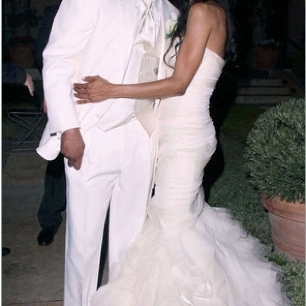 زواج ميكيي فايفر من حبيبته بيشيليت بارنز