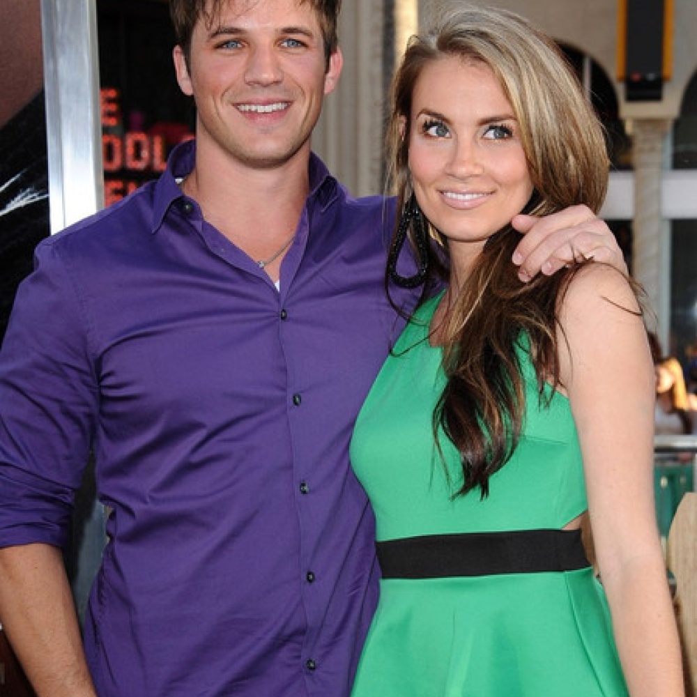 مات لانتر يتزوج أنجيلا ستايسي