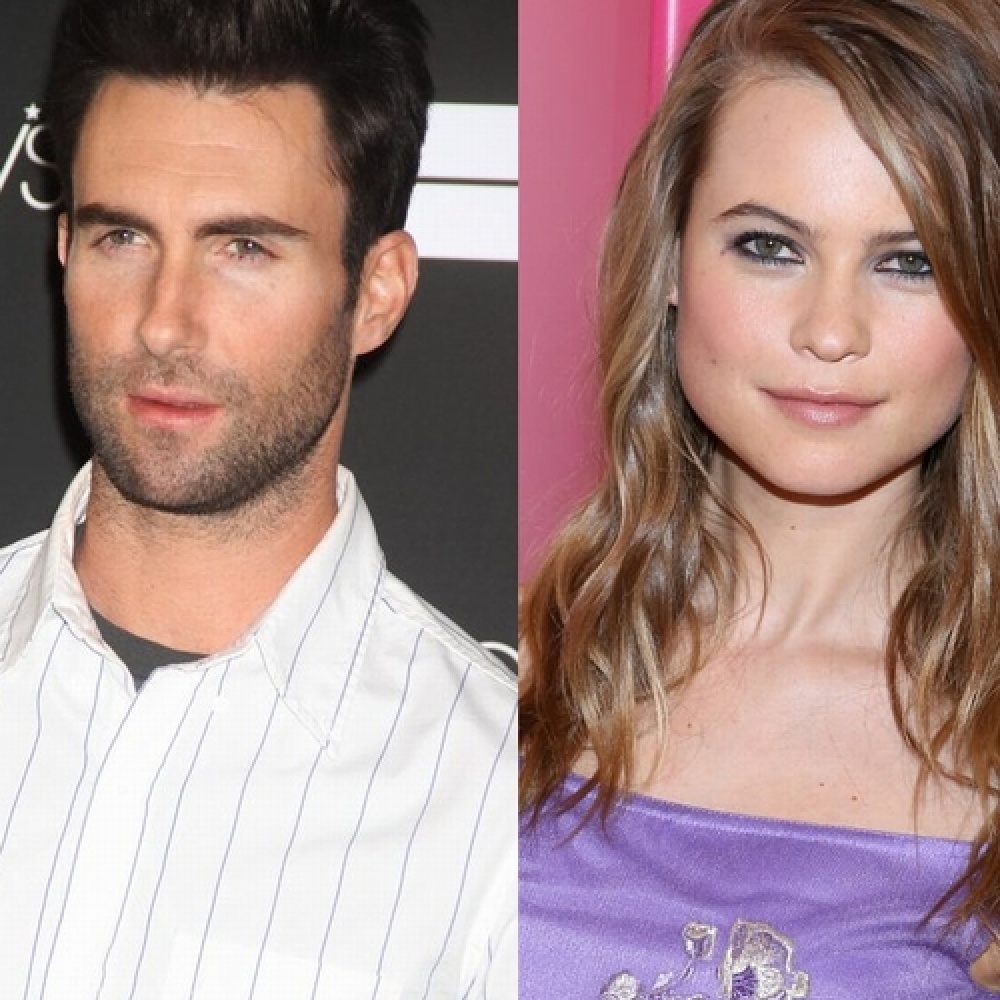 خطوبة آدم لافين وعارضة الأزياء بيهاتي برينسلو