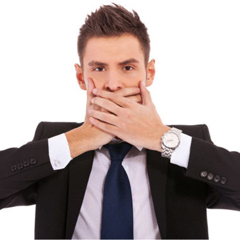 كيف تتعاملين مع الزوج الثرثار؟