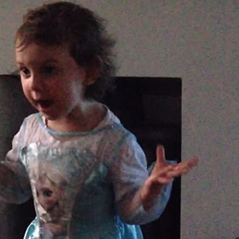 لحظة غضب فتاة صغيرة.. الفيديو الأكثر مشاهدة 