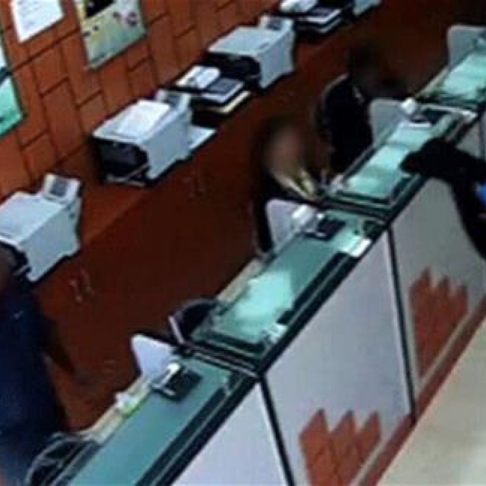 سجن وإبعاد "شبحية الصرافة" في الإمارات