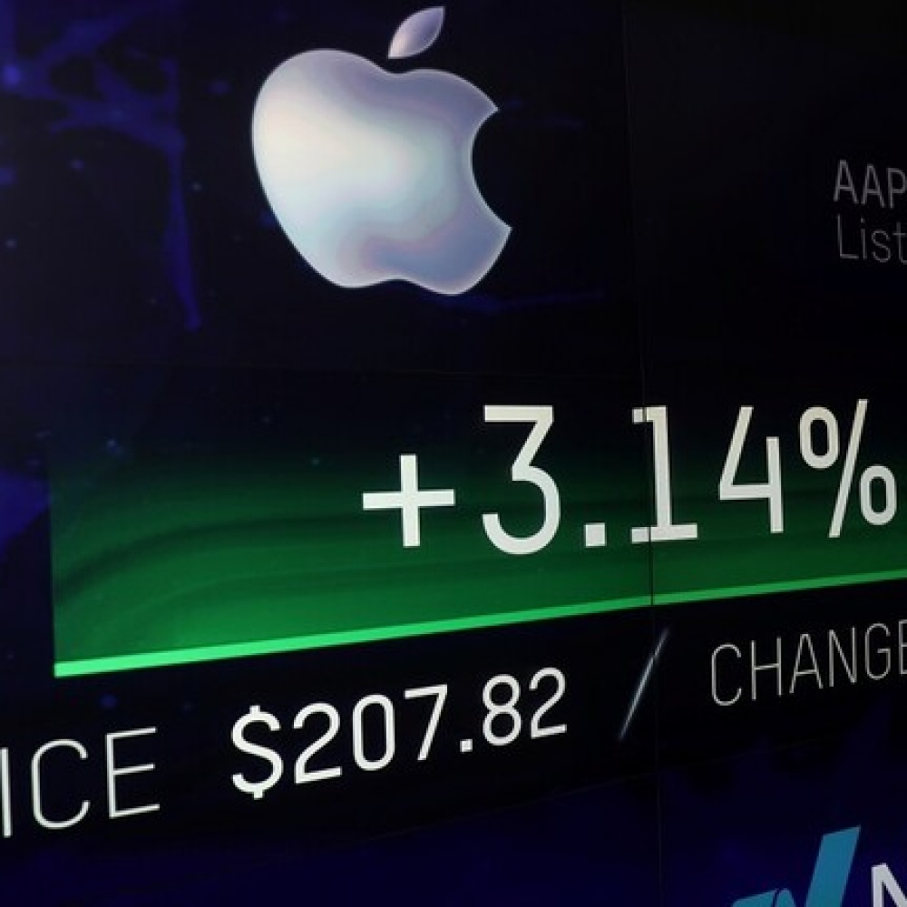 قيمة آبل السوقية تلامس ثلاثة تريليونات دولار