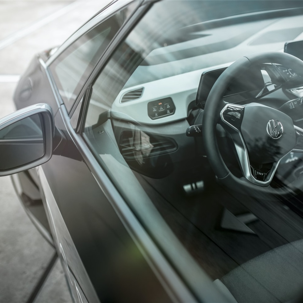 نصائح مهمة لقيادة السيارات الكهربائية في الشتاء