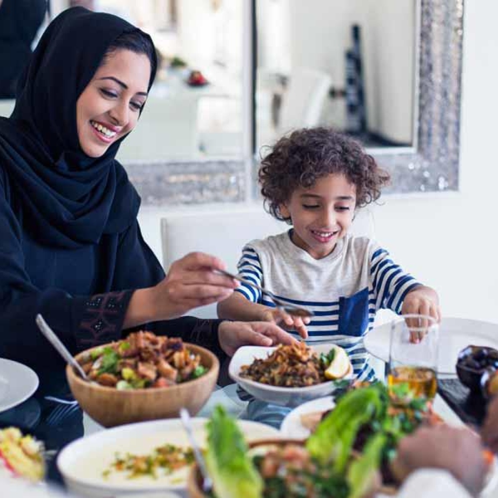 كيف تكونين على استعداد لأي دعوات مفاجئة على الإفطار في رمضان