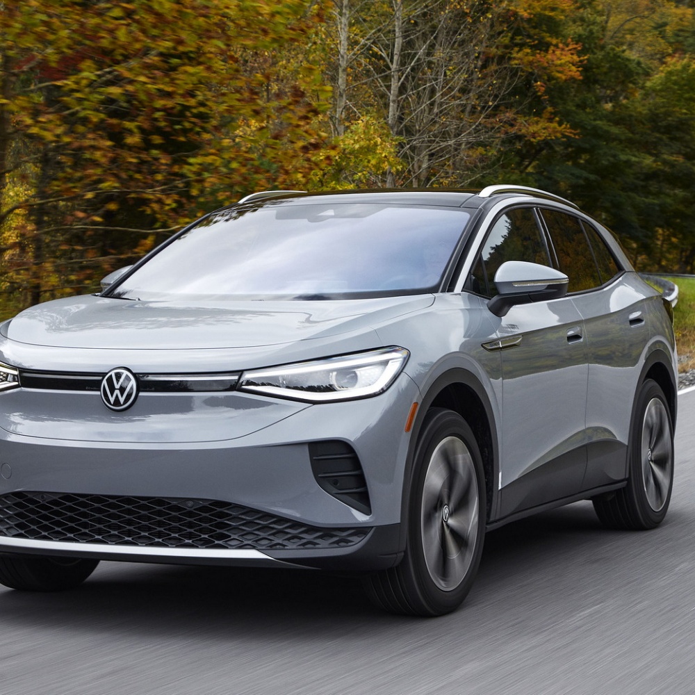 هل تتفوق فولكس فاجن على تيسلا في مبيعات السيارات الكهربائية؟