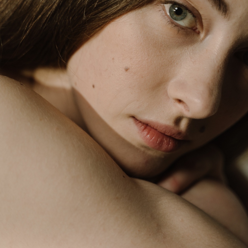 وصفات طبيعية لتقشير الجسم وإزالة الجلد الميت في المنزل