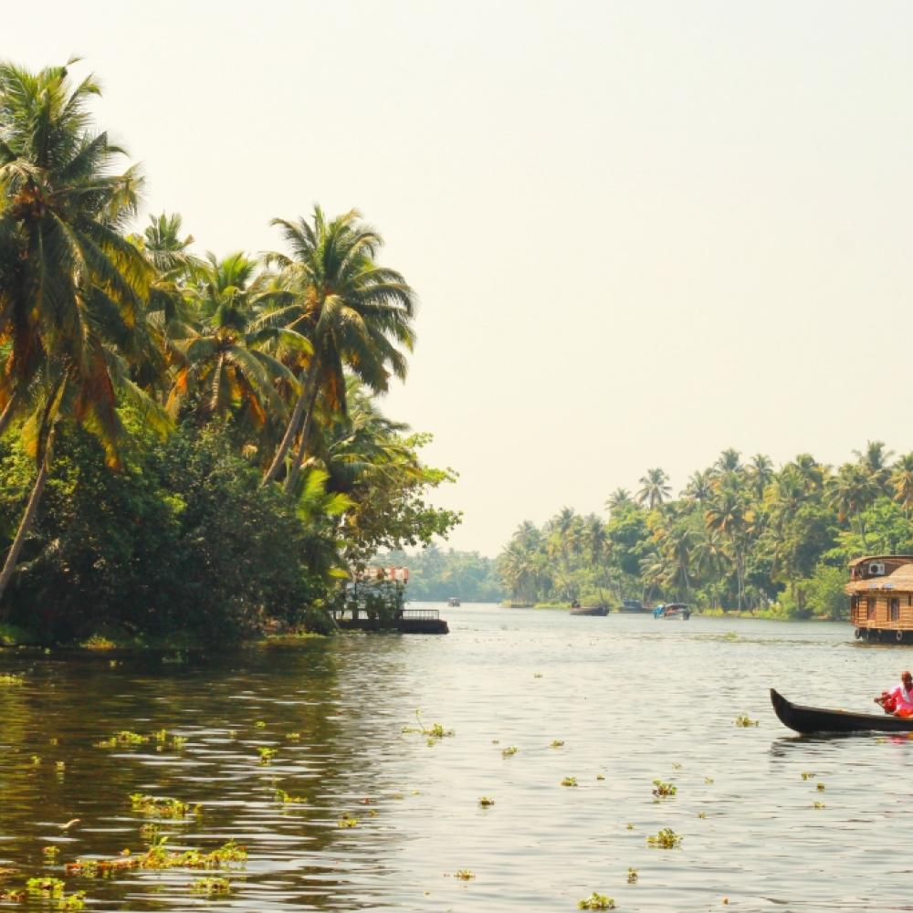 مدينة كيرلا الهندية الوجهة السياحية الانسب للعشاق