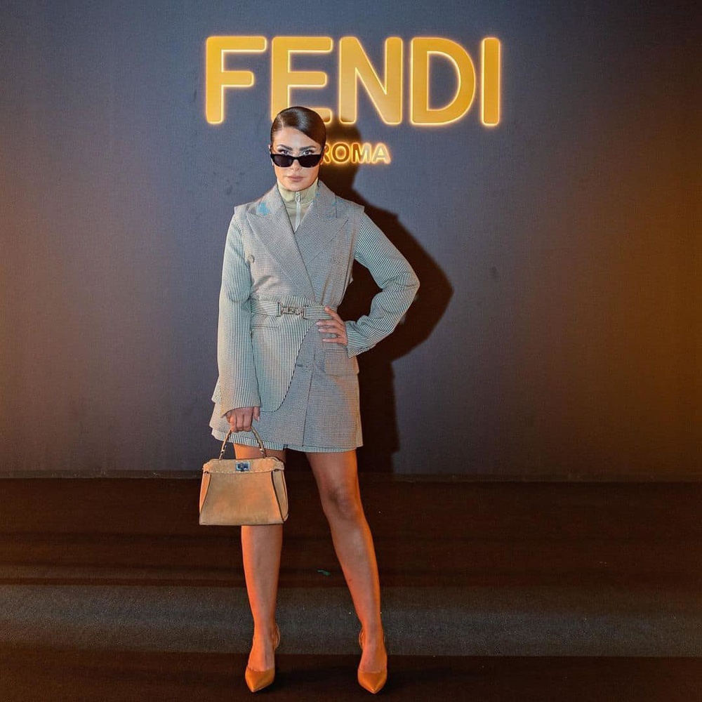 صبا مبارك تنافس النجمات من خلال هذه الإطلالات العصرية 