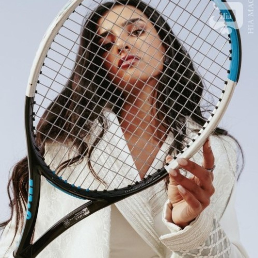 يارا الحقباني ولارا بخاري.. تتألقان في المباراة الاستعراضية بين أبطال المملكة والنجوم العالميين في الدرعية