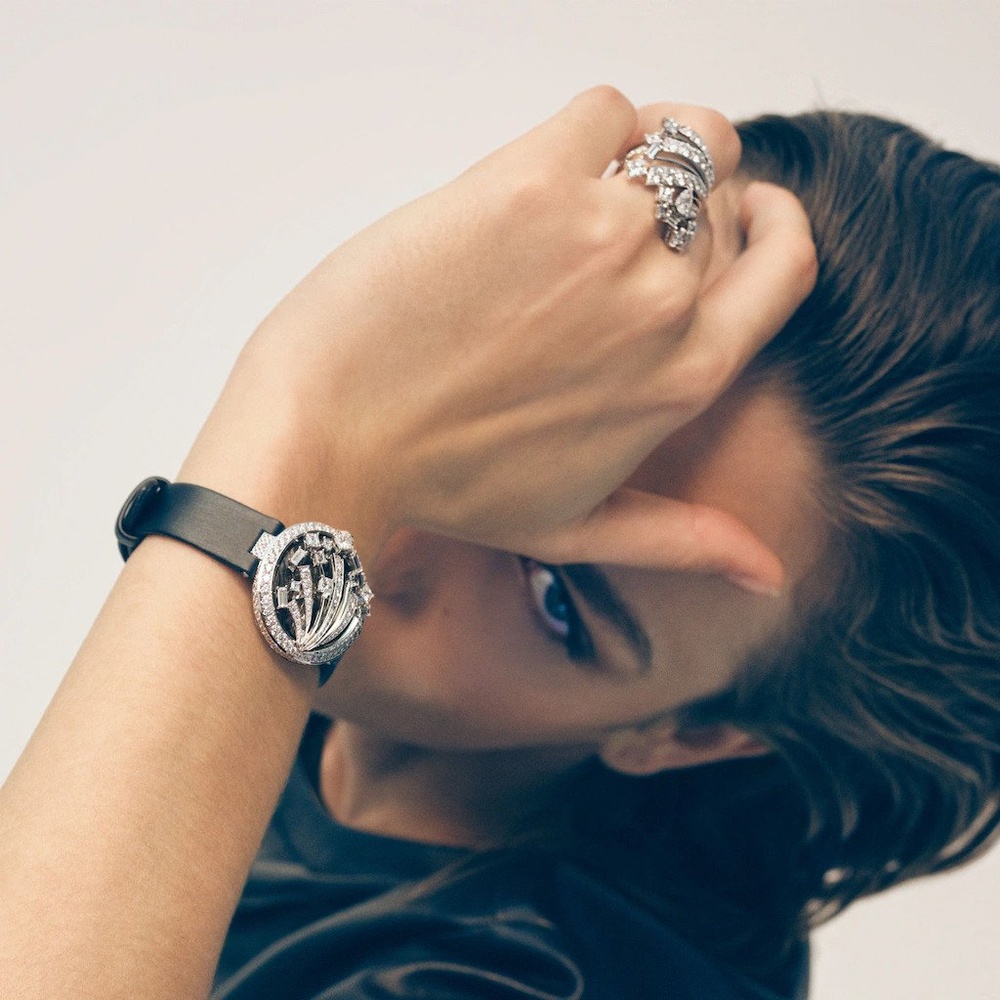 موديلات  ساعات الماس مشرقة ببريق السهرات الشتوية