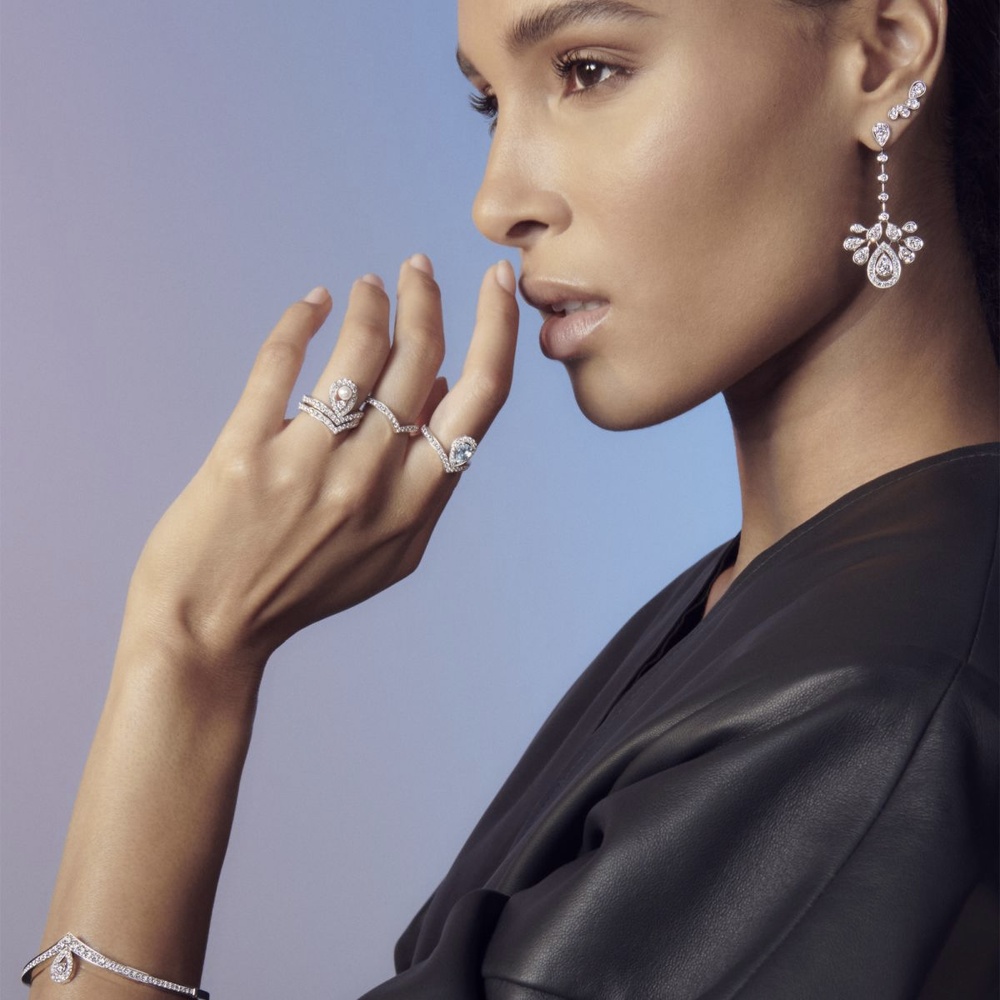 ‎مجوهرات اللؤلؤ...أحدث صيحة في شتاء 2023