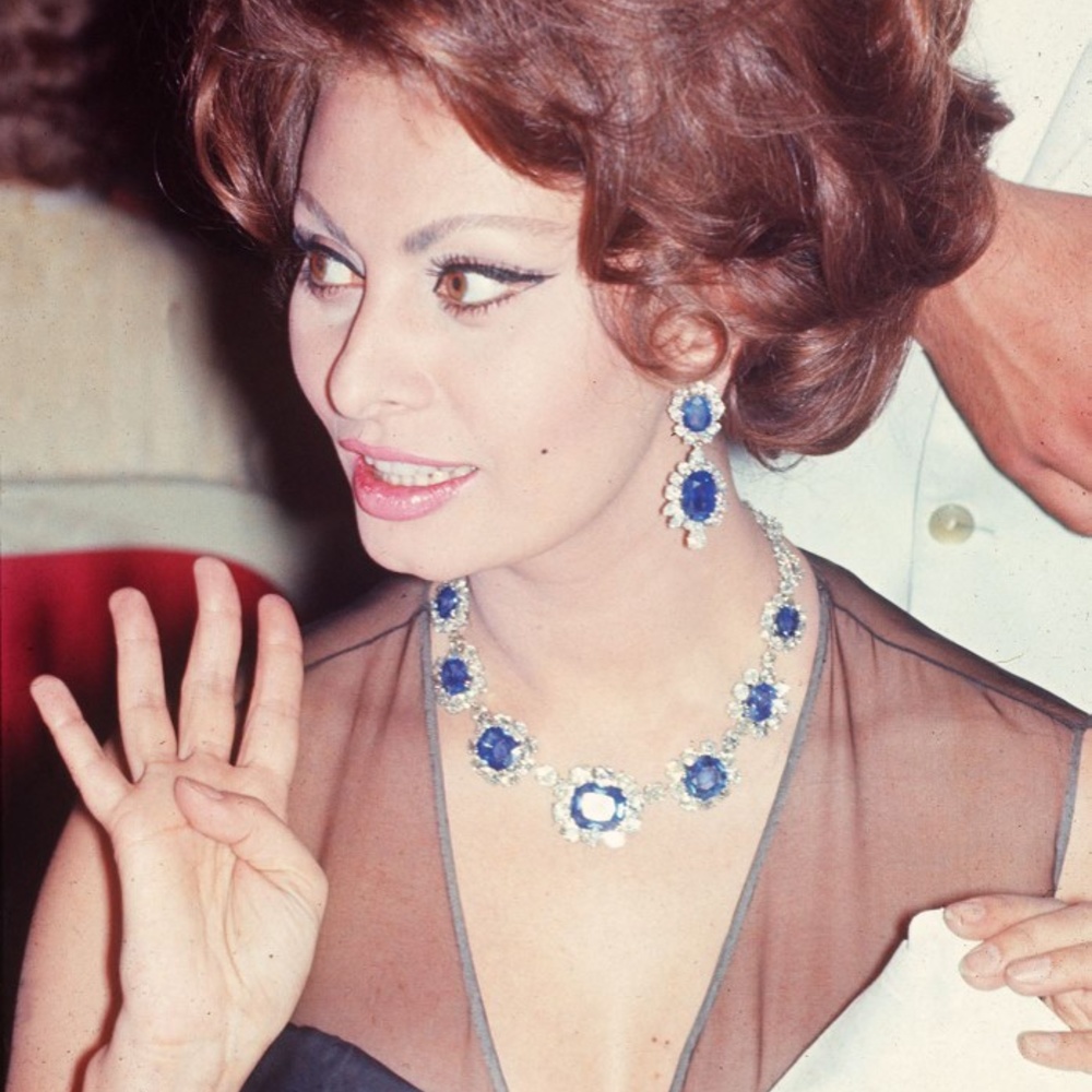  صوفيا لورين برسمة مكياج عيون لا تزول