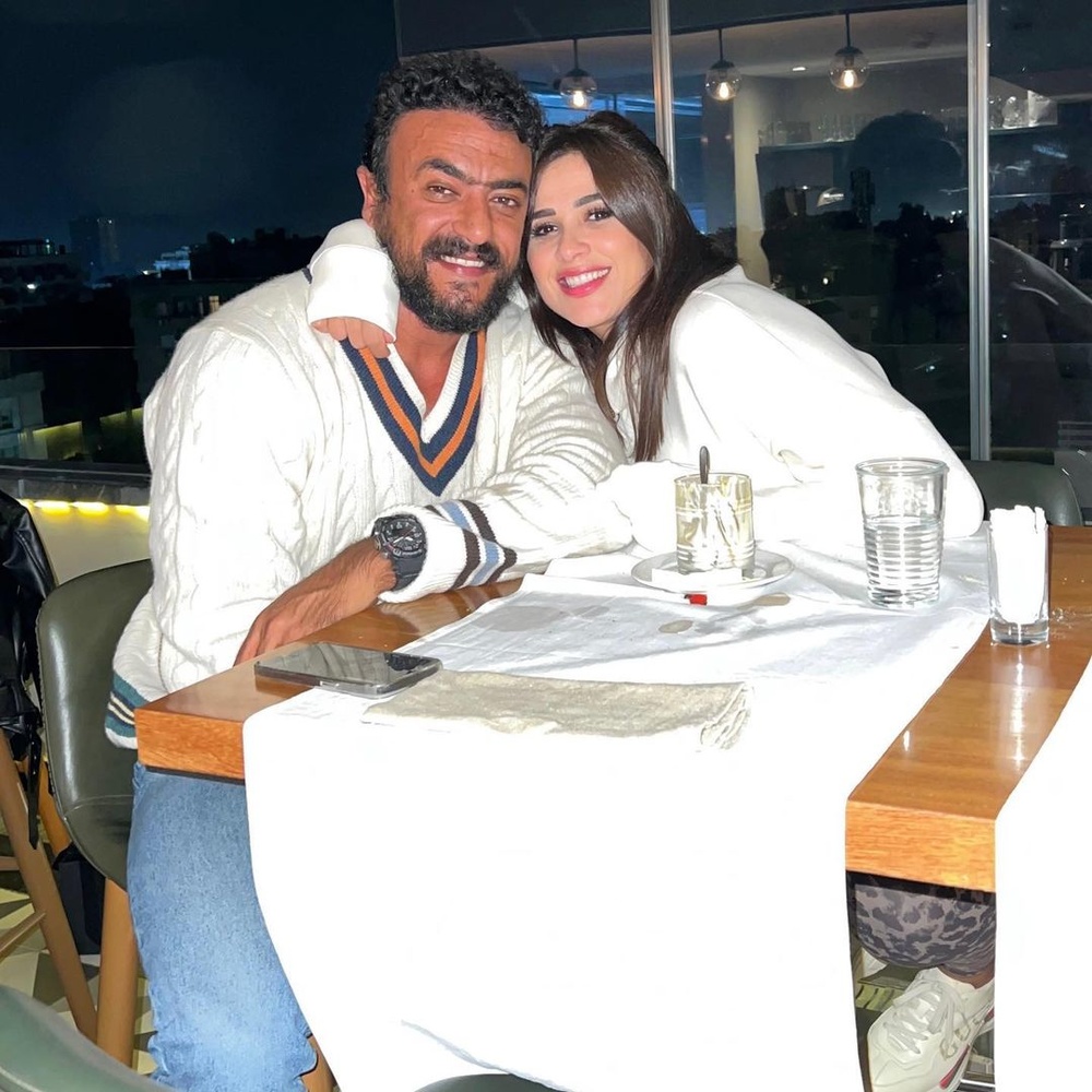 ياسمين عبد العزيز وأحمد العوضي