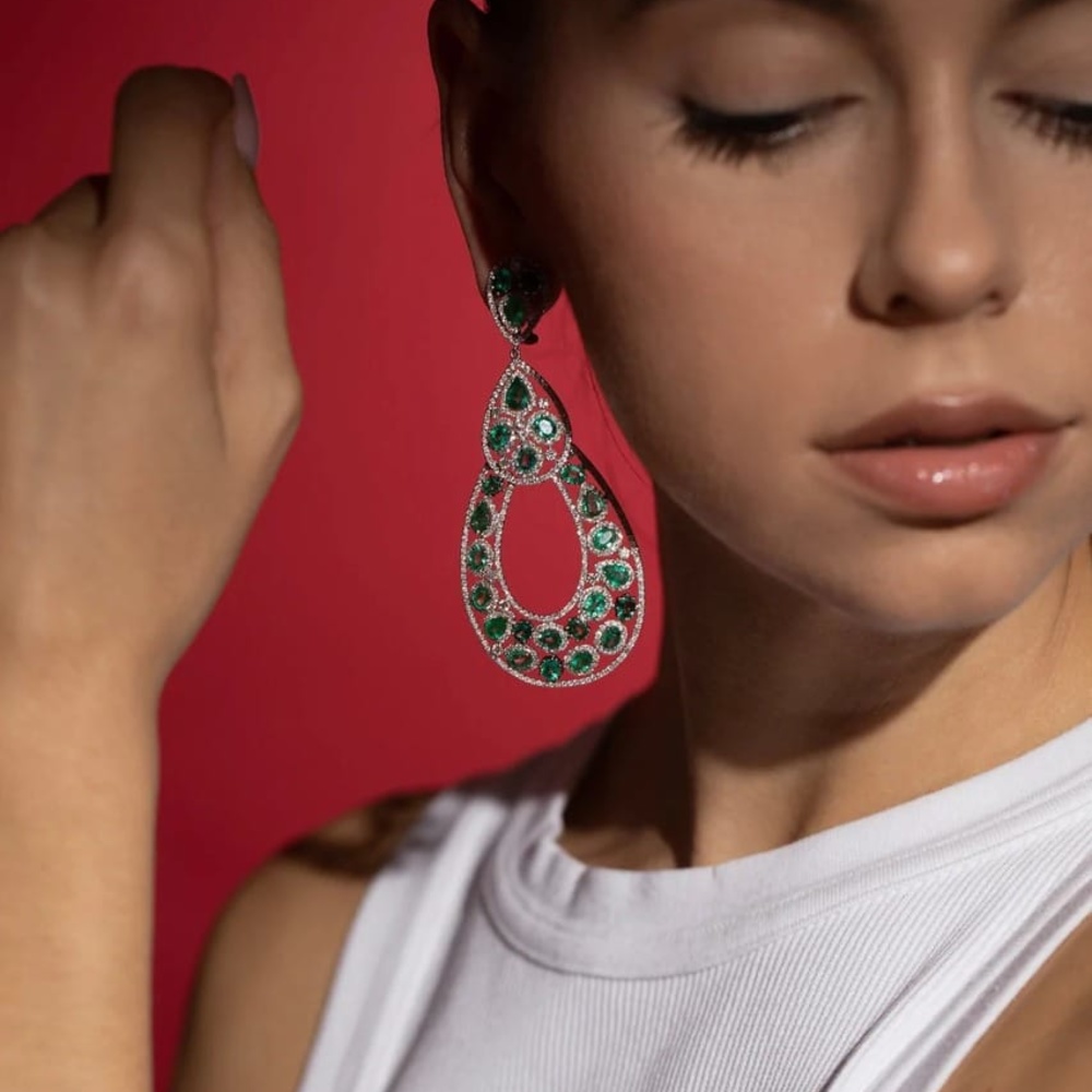 أقراط من مجوهرات DIANA M. JEWELS