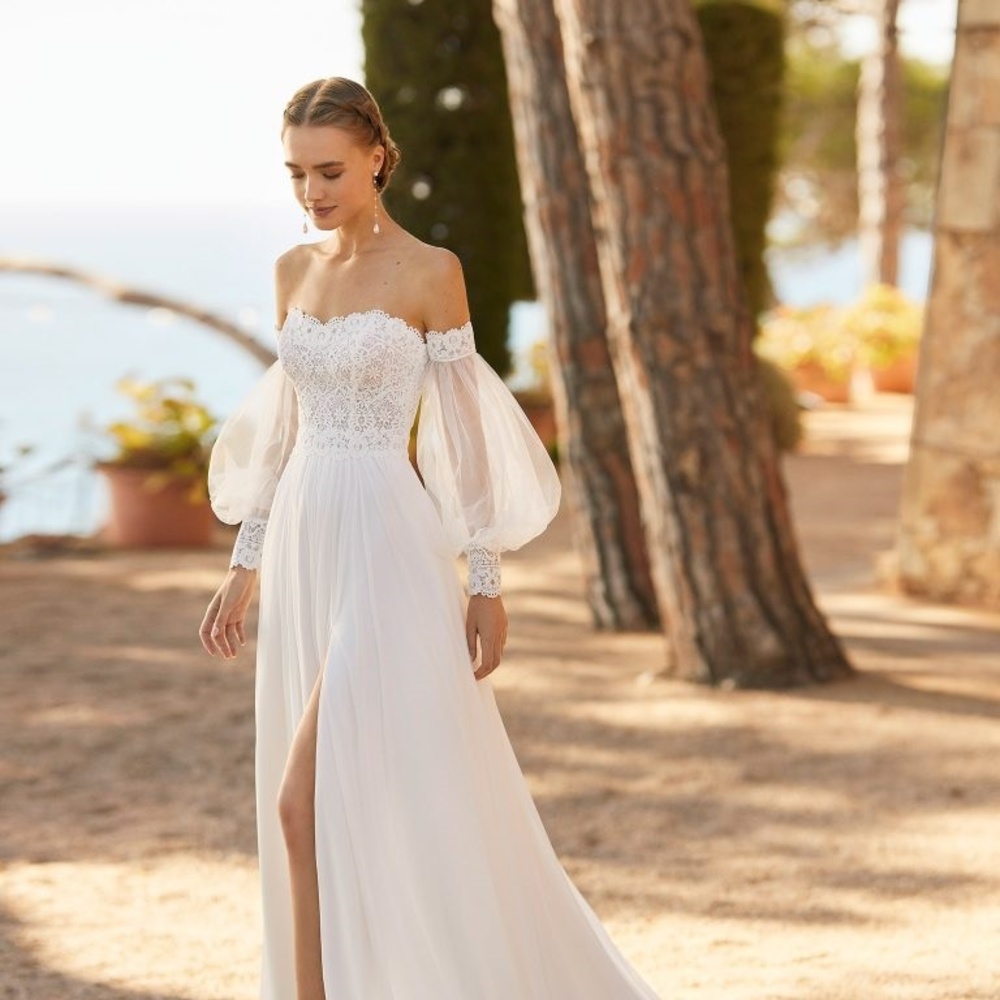 فساتين زفاف بوهيمية @almanovia