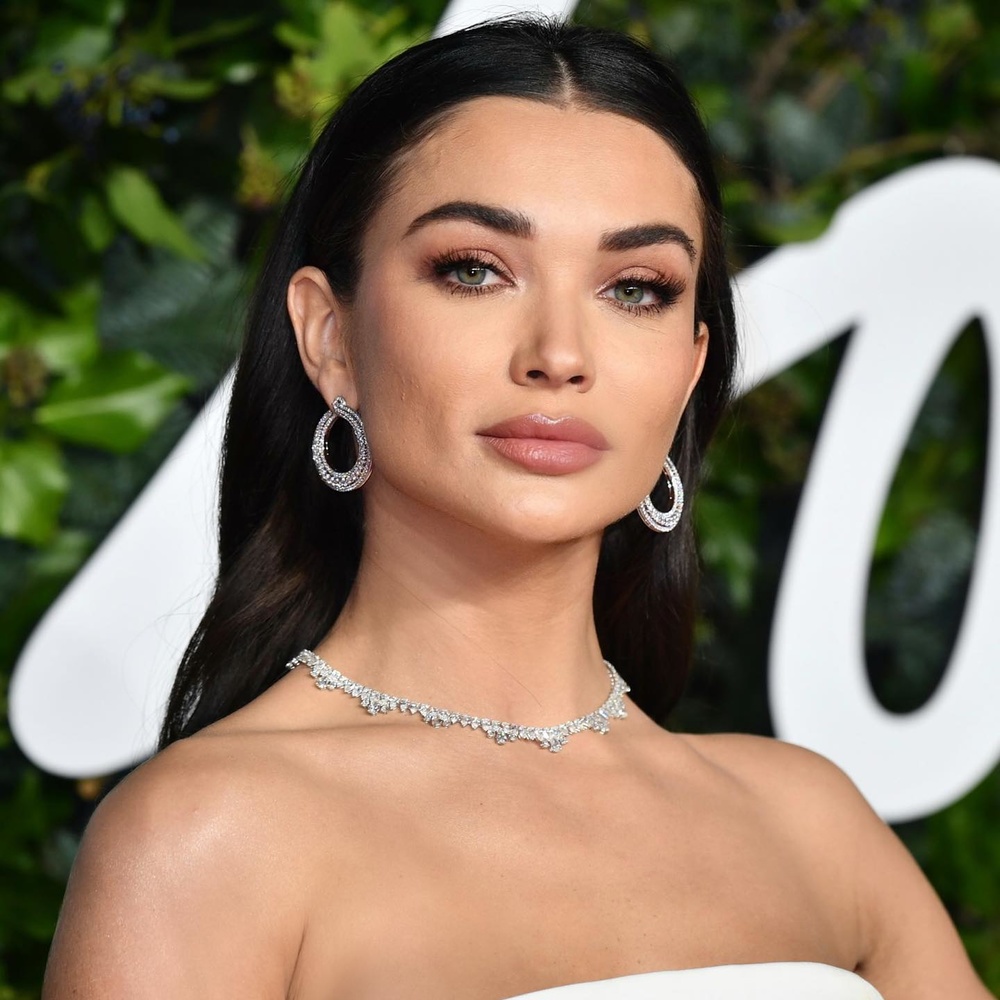 إيمي جاكسون Amy Jackson تحتفل بعيد ميلادها الـ 31