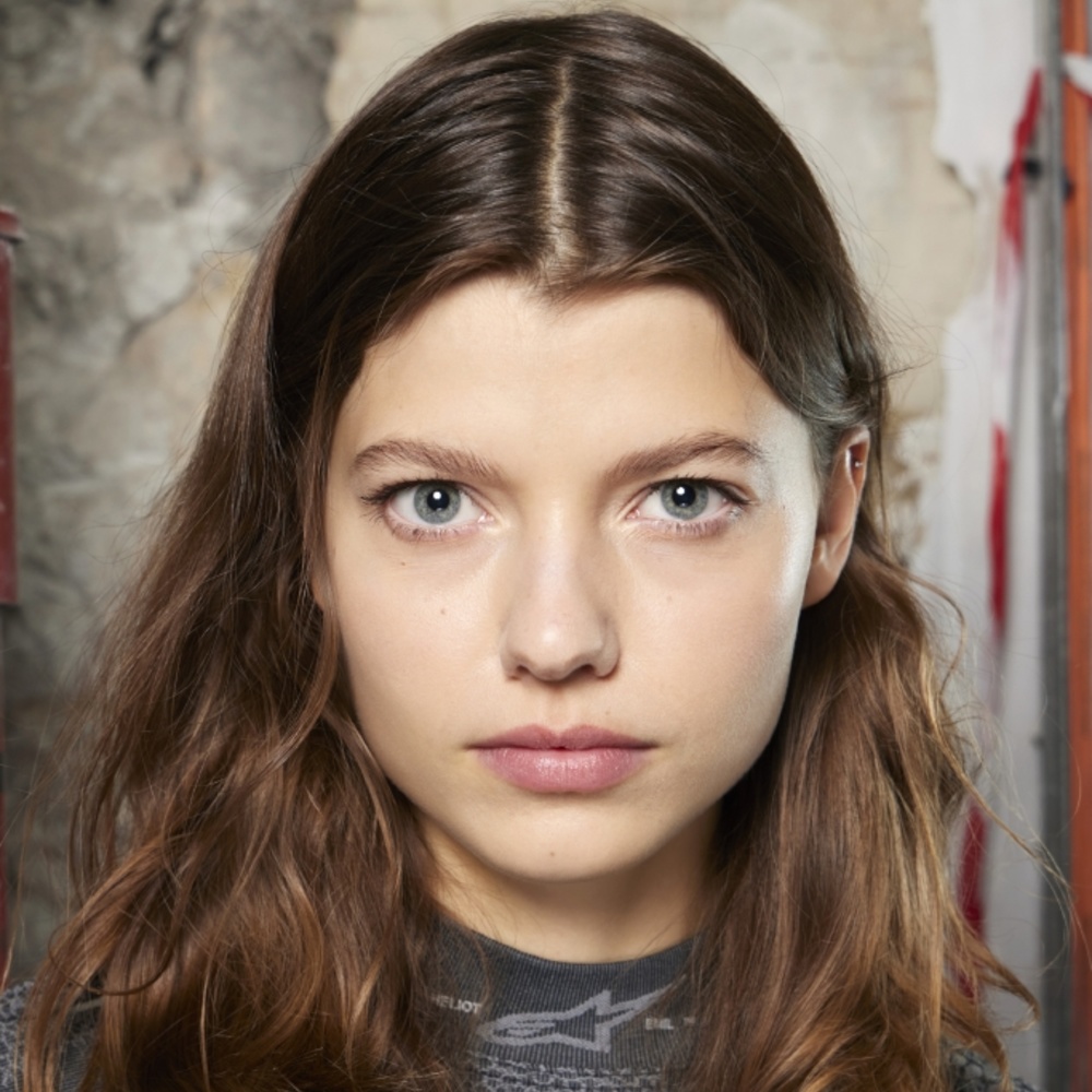  تكثيف الشعر بطرق تجميلية حديثة