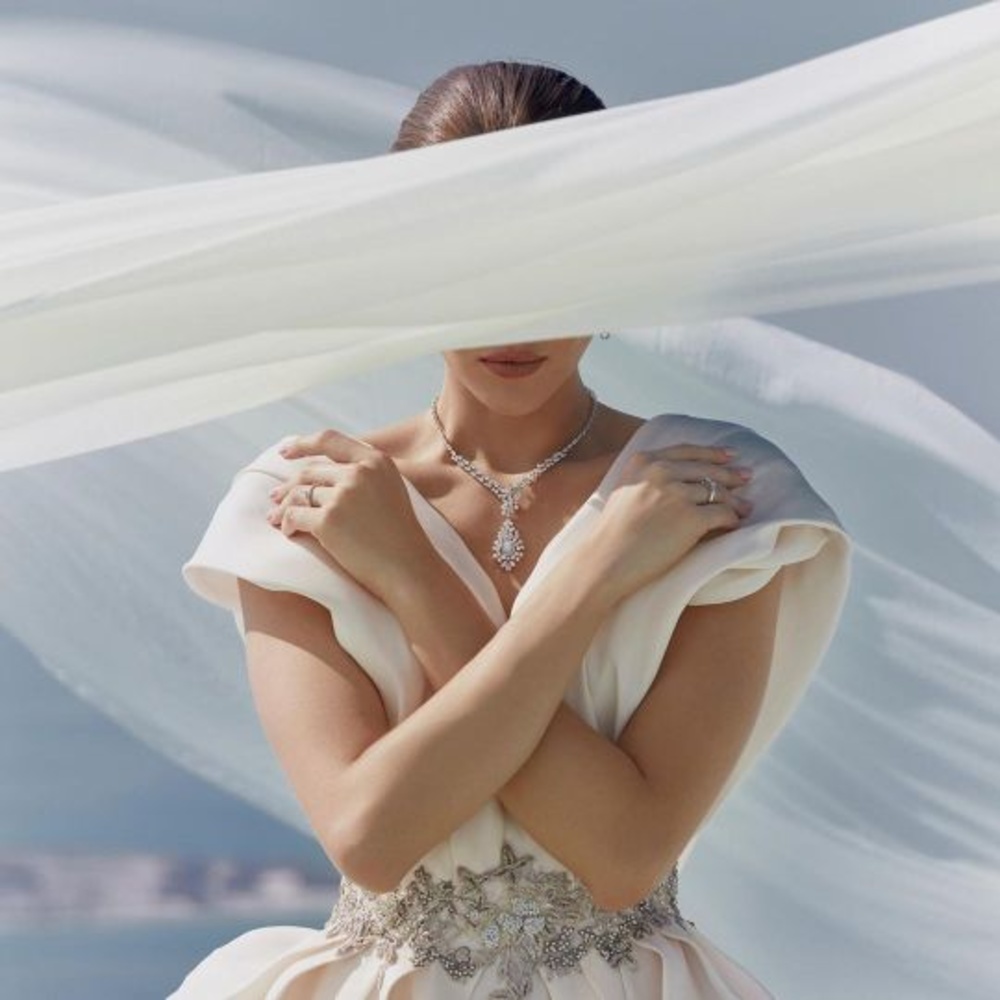 اختاري المجوهرات المناسبة لفستان الزفاف