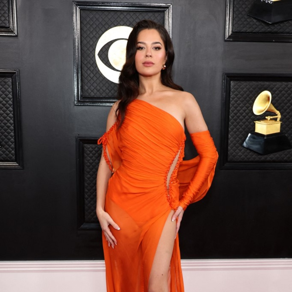 فساتين أغنت حفل جوائز غرامي 2023 بتوقيع المصممين العرب