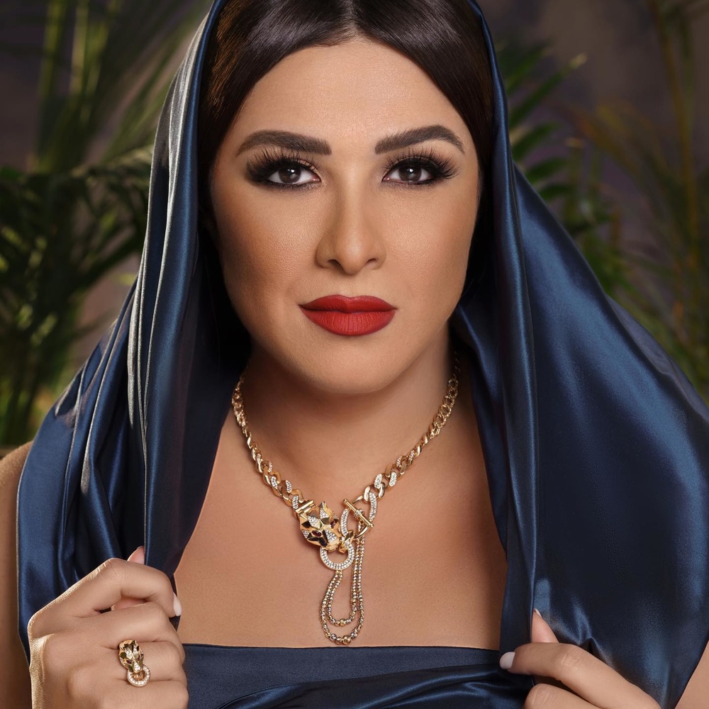 ماهي علامة المجوهرات المفضّلة لدى النجمة ياسمين عبد العزيز؟