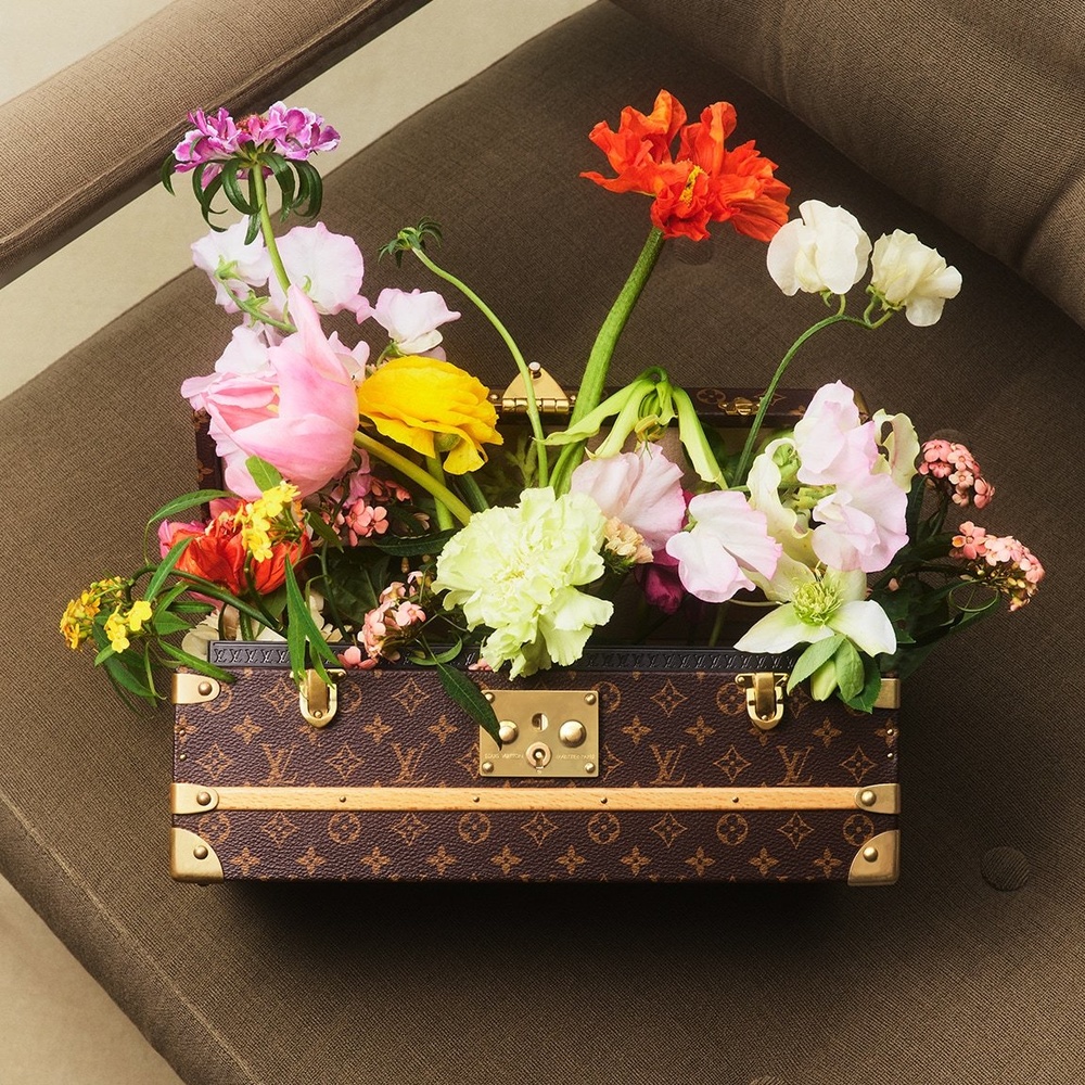 دور الأزياء العالمية تصوّر الحب بأجمل الطرق