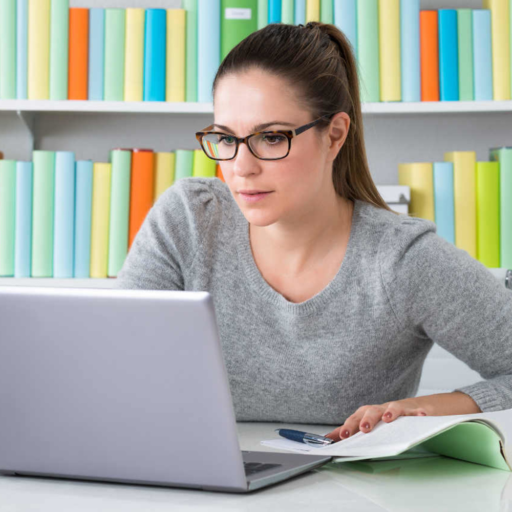 كيف اكمل دراستي عن بعد