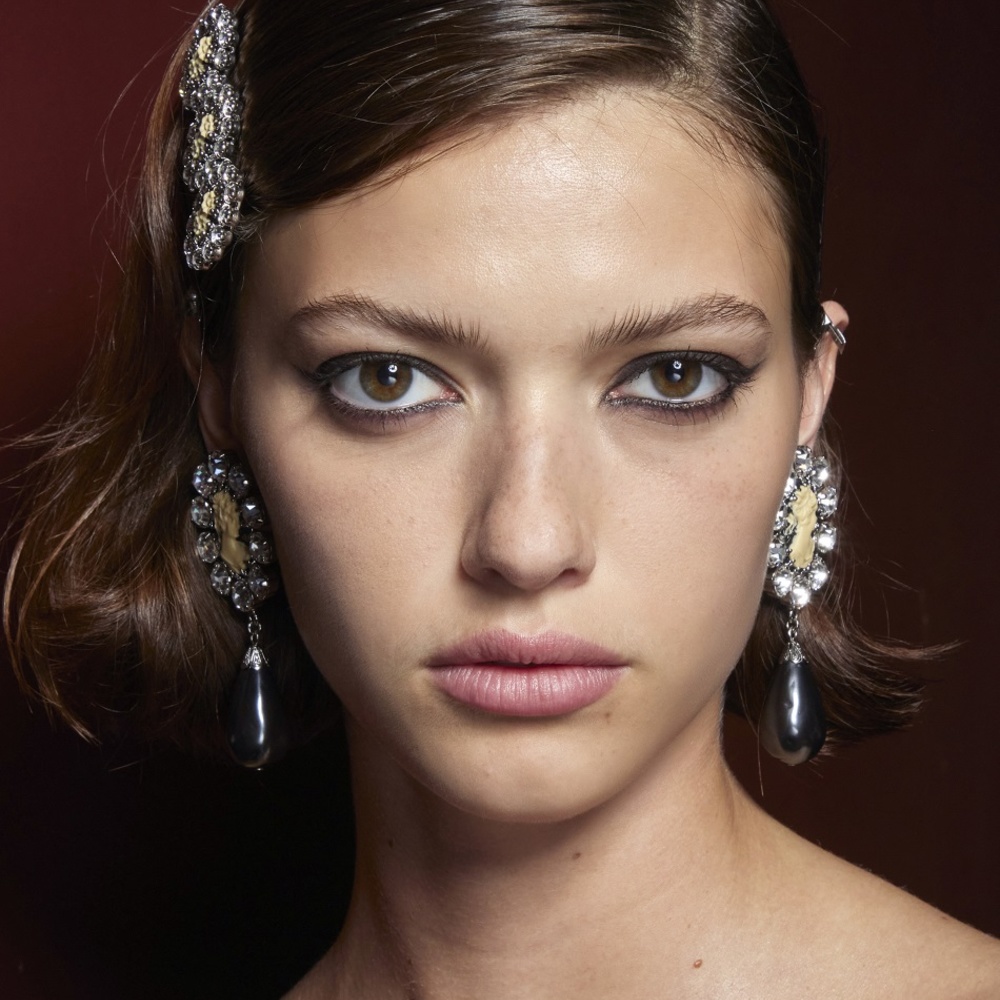 قصّات شعر الكاري موضة لا تبطل ..إليك خياراتنا لإضفاء اللمسات العصرية عليها