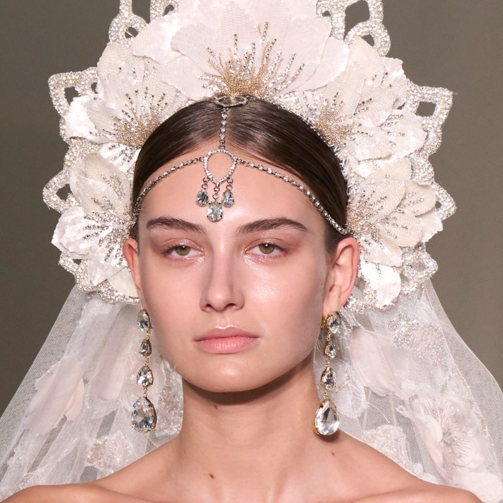 تسريحات شعر العروس.. أجمل الأفكار الملهمة لربيع 2023 